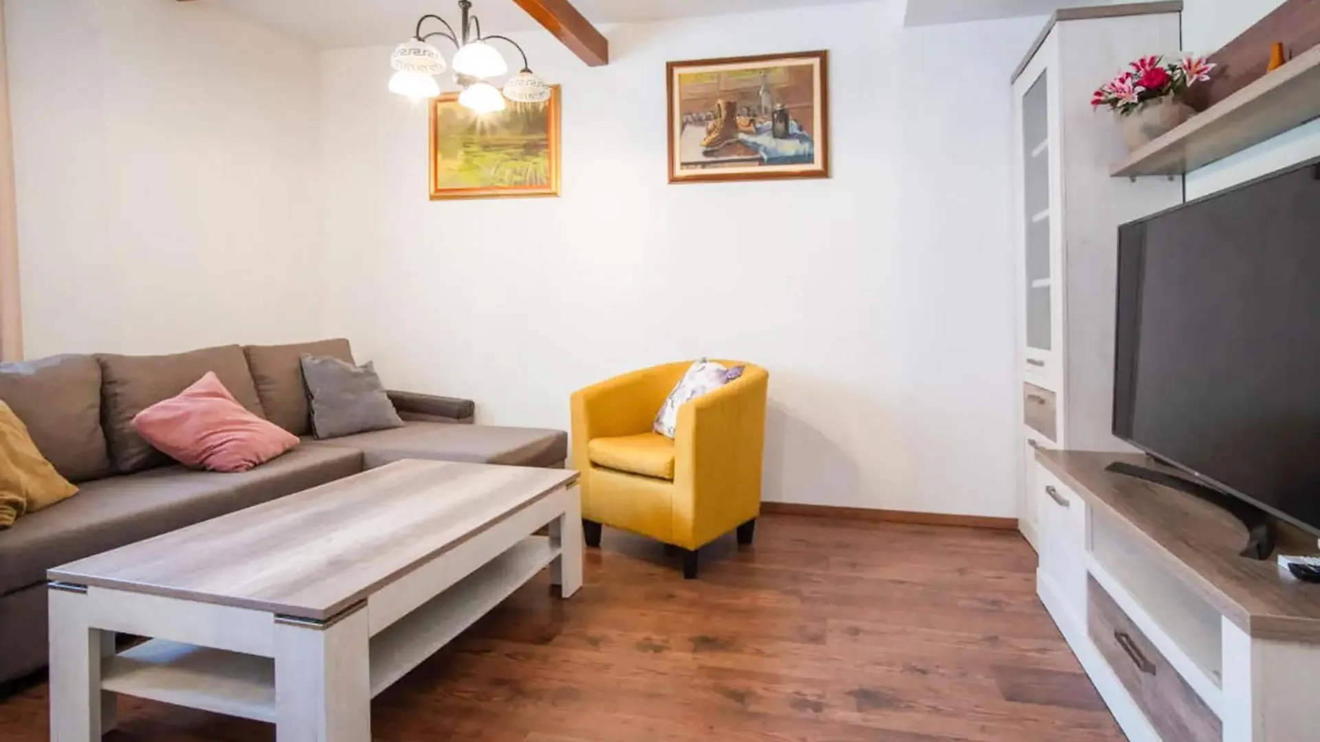 Holiday home Gorgeous Home In Veli Brgud With Wifi